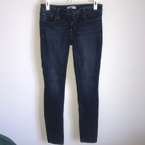 Dark wash Abercrombie & Fitch skinny jean